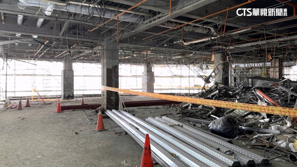 新光三越修復「鋼板崩塌」　業者稱既定工程　中市府令停工