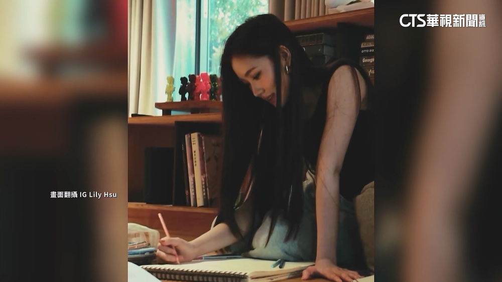 Lily宣傳個人畫展　小S難得發文為愛女助攻