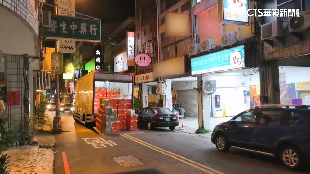 停雙黃線卸貨癱交通　電商貨車最高罰1200