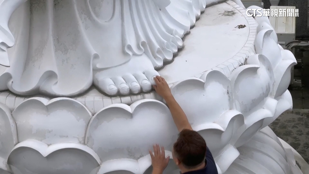 彰化寺廟開放考生「抱佛腳」　雲林農場「滿分請吃冰」