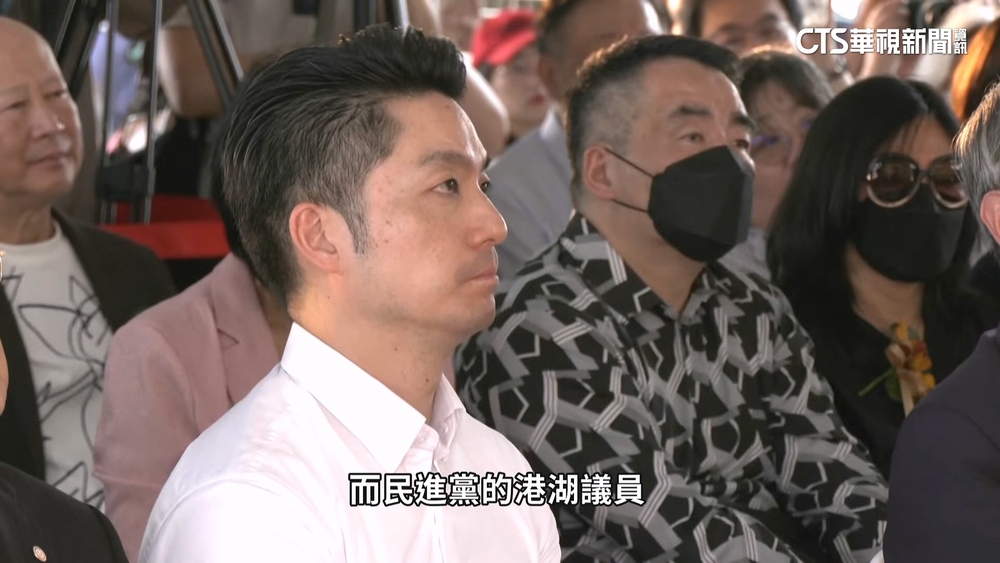 蔣萬安「反罷重要母雞」　藍委搶同框　綠營攻市政