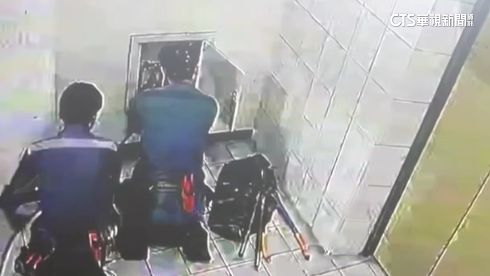 可惡！兄弟假冒維修工　連偷33棟大樓避雷針.電纜線