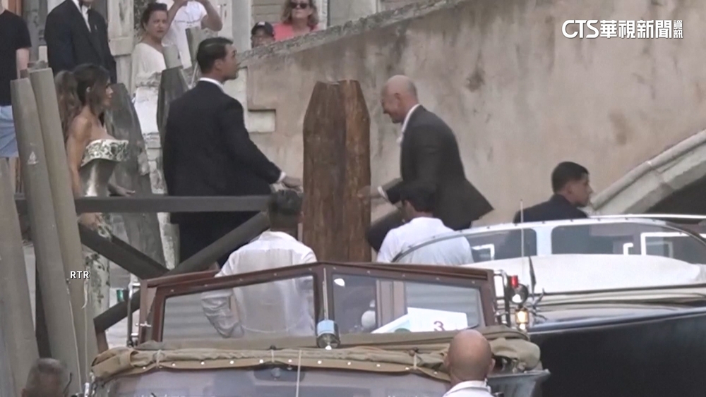 貝佐斯偕桑琪士抵「果園聖母堂」　展開3天奢華婚禮慶典