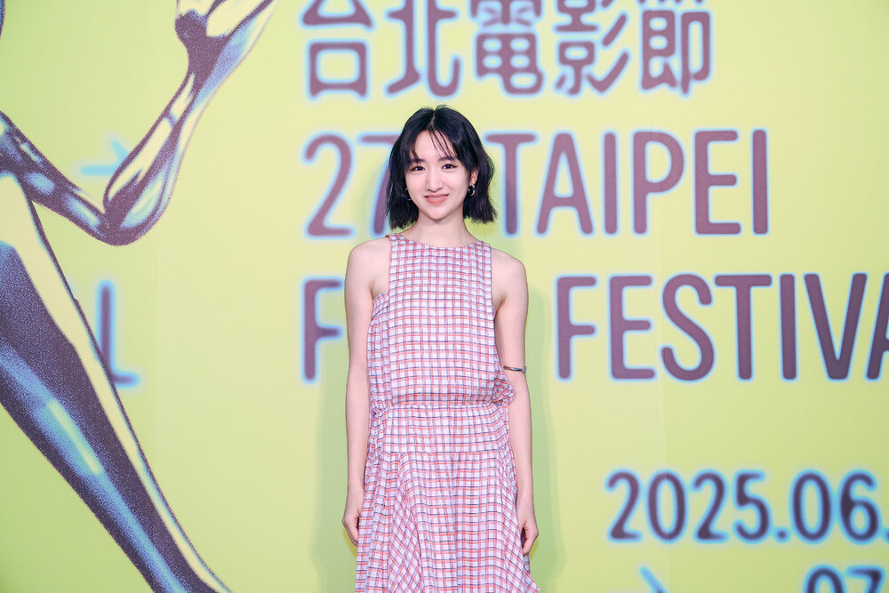 《久別重逢》首映感動台北觀眾，「港版初戀女神」許恩怡現身北影。