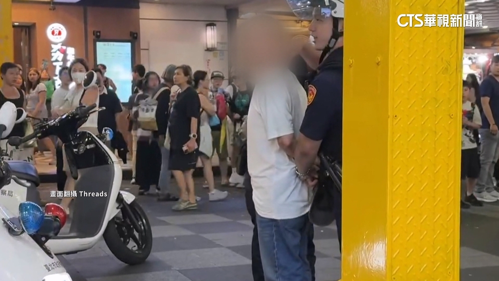 西門町走路碰撞！　醉漢欲攻擊　剪刀掉地成鐵證