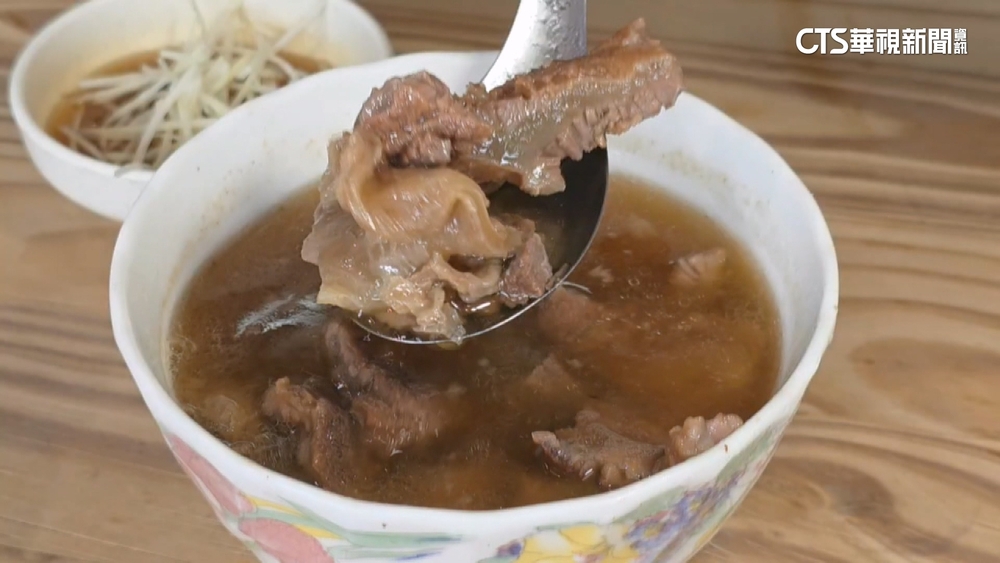 男稱台南牛肉湯「都用同間粉」願賠10萬　名店撤告