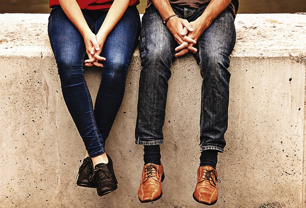 夏天如何預防腳臭？醫曝「5大穿襪技巧」：消異味又殺菌　