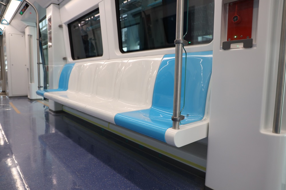 捷運座椅為什麼硬梆梆？捷運曝光「真正原因」網全讚：反而喜歡這種