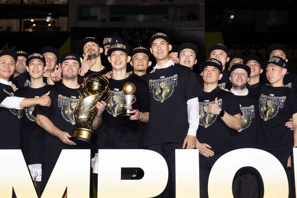 慶奪冠！新北國王明舉辦冠軍遊行　新北運動中心免費入場