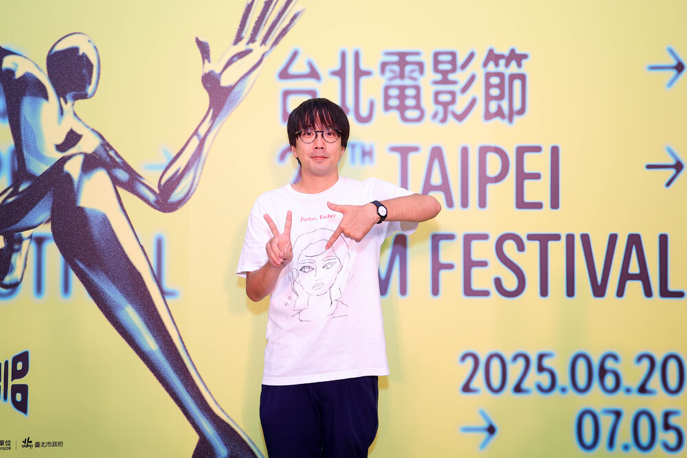 日本國民女神綾瀨遙偕知名童星大澤一菜踏上奇幻公路之旅