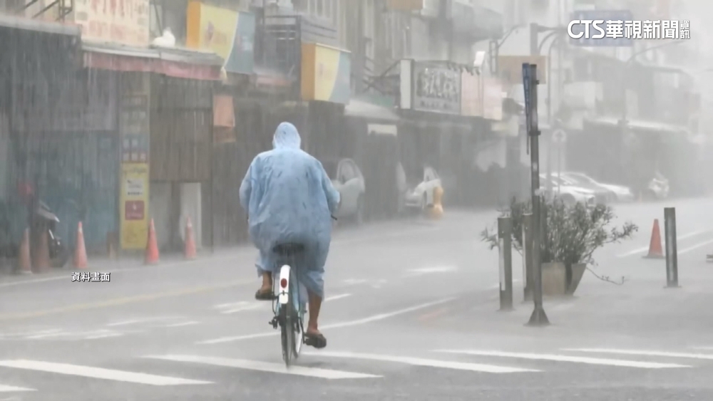 準颱「丹娜絲」路徑似山陀兒　氣象署：估台灣海峽北上