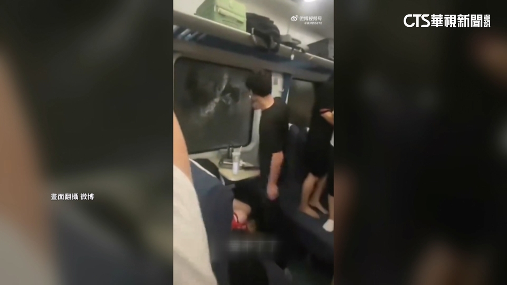 浙江火車脫軌停駛3hrs　乘客熱翻砸窗被逮