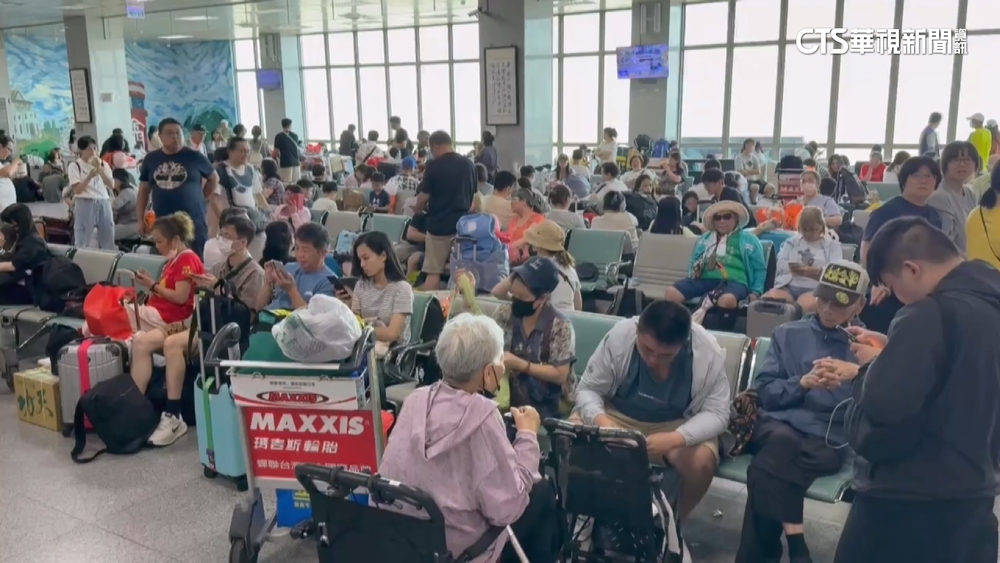 萬人滯留離島！　國防部軍機協助疏運金門.澎湖旅客