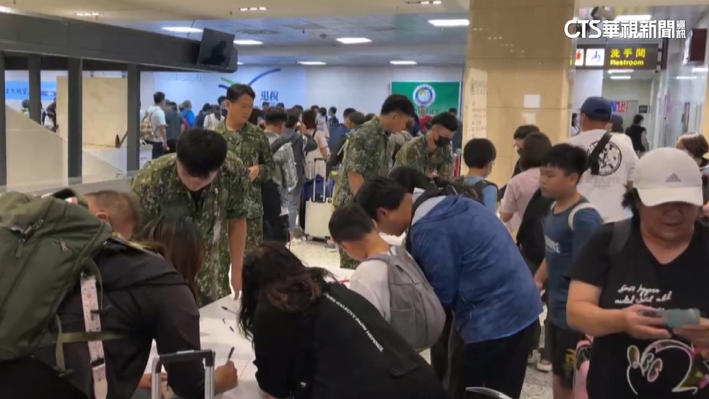 旅客怨搭軍機要多付1千　被迫多滯留金門1天