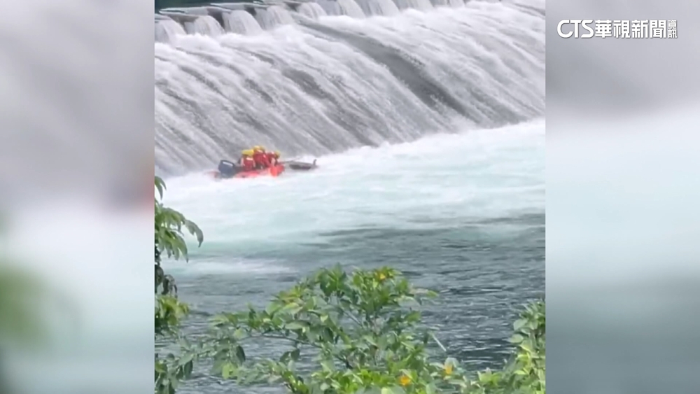 勇消殉職！「翻滾流」像被捲進洗衣機　15秒吸人奪命