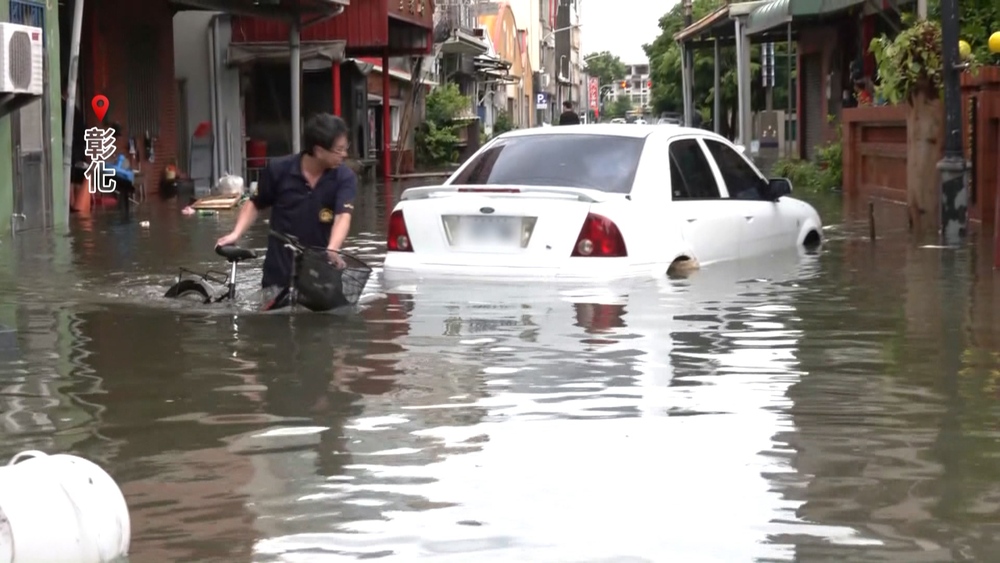 彰化淹水補助「100公分補助1萬」　縣長再被轟：已經咕嚕咕嚕了怎麼量
