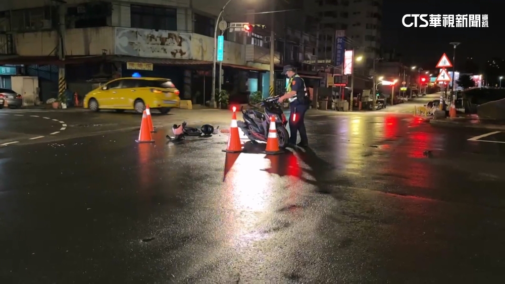 台中凌晨汽車機車碰撞　男騎士當場失去生命跡象