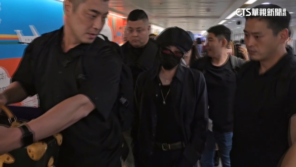 粉絲預備！　GD降臨寶島　全身包緊「難掩巨星氣場」