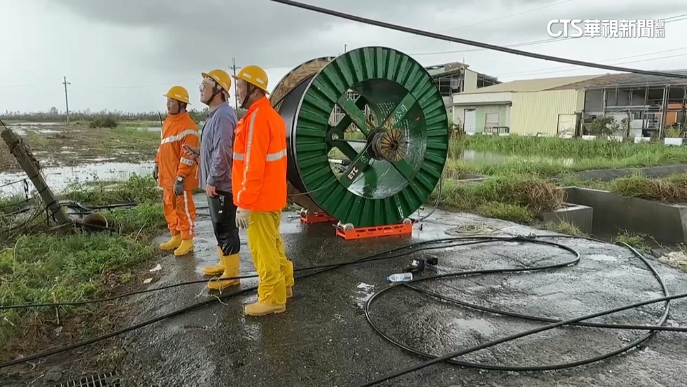 嘉義沿海修復電桿工程大　台電「拉地面電纜」救急