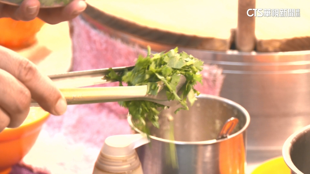 颱風後香菜價飆漲　麵線業者：若續漲將考慮換品項