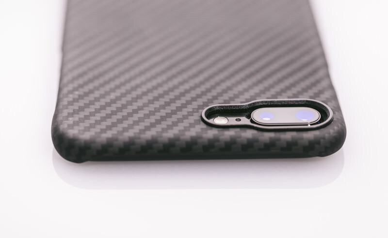 中國手機殼「9.9元含運」飄濃烈塑膠味！專家曝毒物超標　3撇步安全挑殼