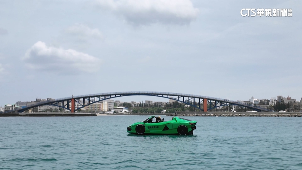 忘拔鑰匙！　澎湖超跑遊艇遭男子擅開出海繞一圈