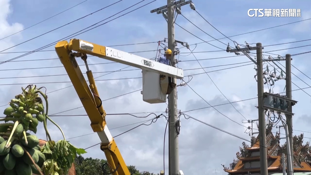 台電員工遭電擊命危！　父質疑：為何搶修還通電？