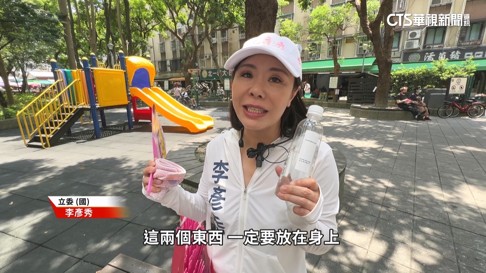 決戰港湖！　李彥秀「扇子」掃街.罷團「科學化」宣講