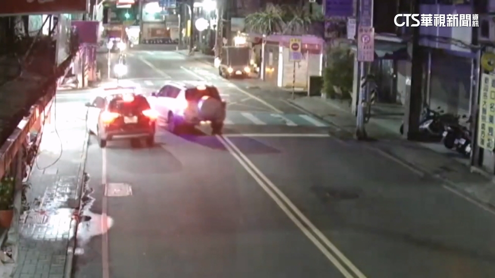 酒駕上路拒檢　2警車「口袋戰術」圍捕.嫌遭開20張罰單