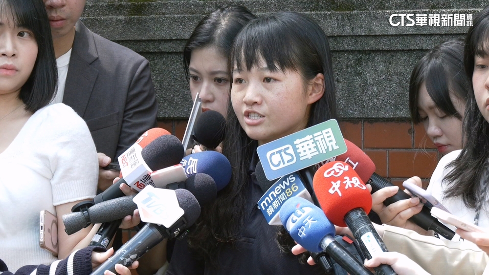 傳足球圈攻擊簡奇陞　代課師工會理事長怒了