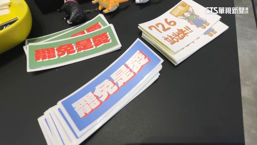 顧客不滿貼大罷免文宣指責工讀生　店家：可以不要來