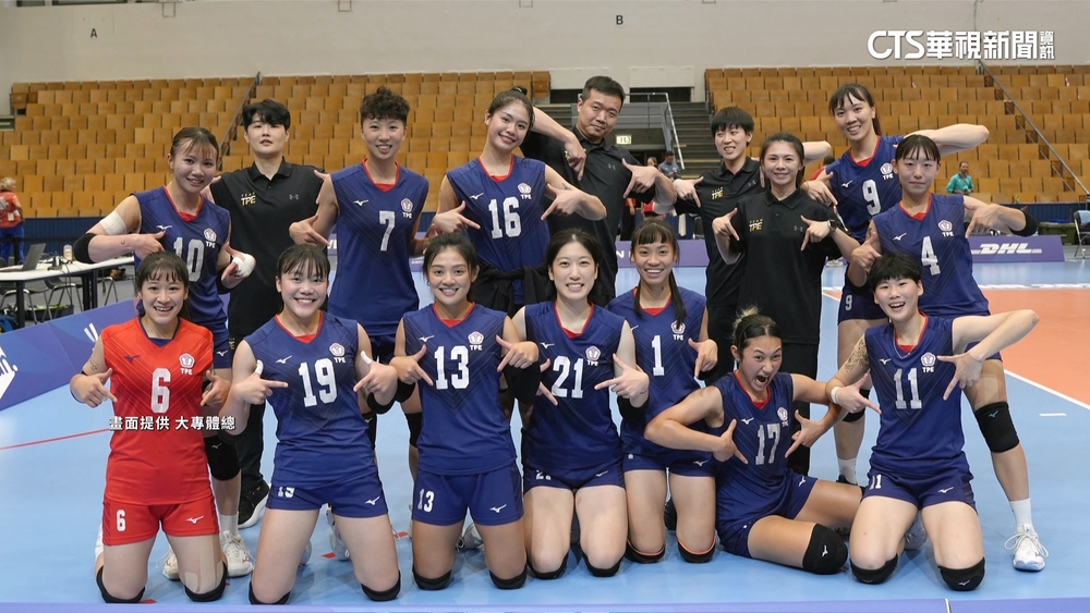 台灣女排對戰中國陷2局落後　小牛教練狂喊：打兇點
