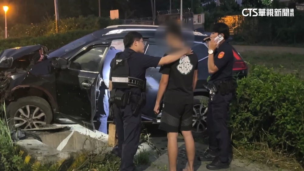 鳥松455戶停電　肇因未成年駕駛拒檢逃逸撞變電箱