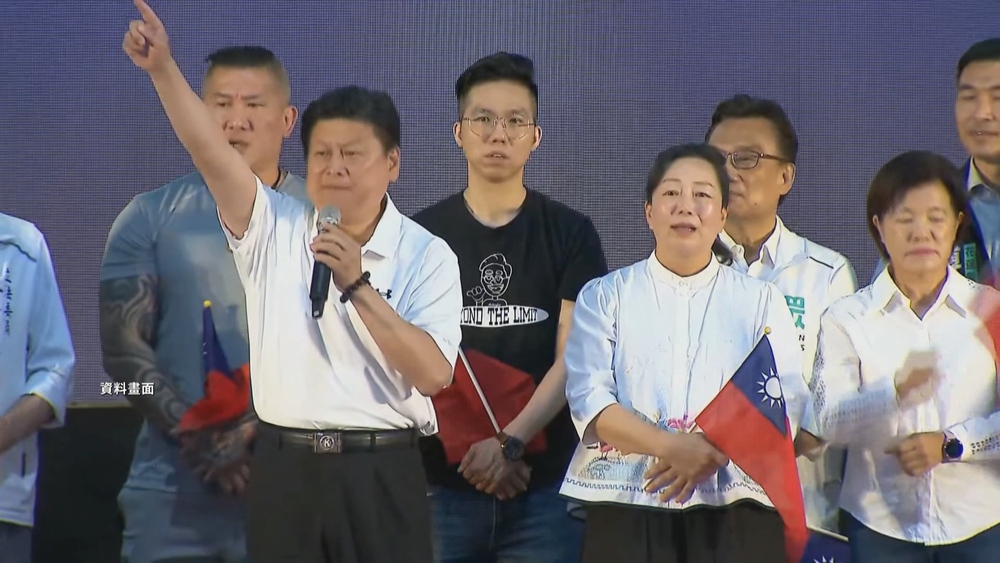 傅崐萁夫婦今按鈴提告童子賢　傅喊話「再引述、轉載都會告」