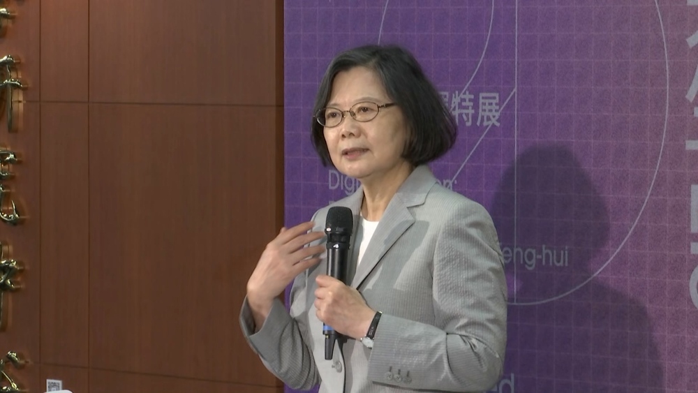 726罷免後首露面　蔡英文「感謝罷團志工」：台灣民主從來都不是一帆風順