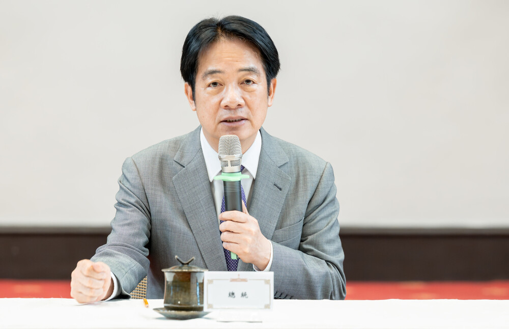 總統公布特別條例　明定普發現金1萬10/31前執行