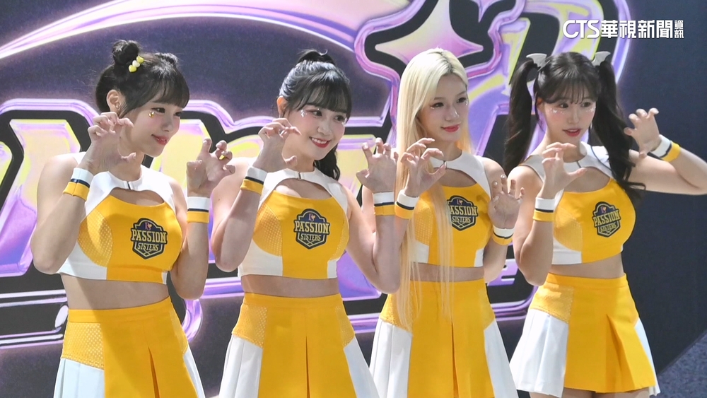 中信兄弟啦啦隊韓籍四本柱來了！　大巨蛋首度合體