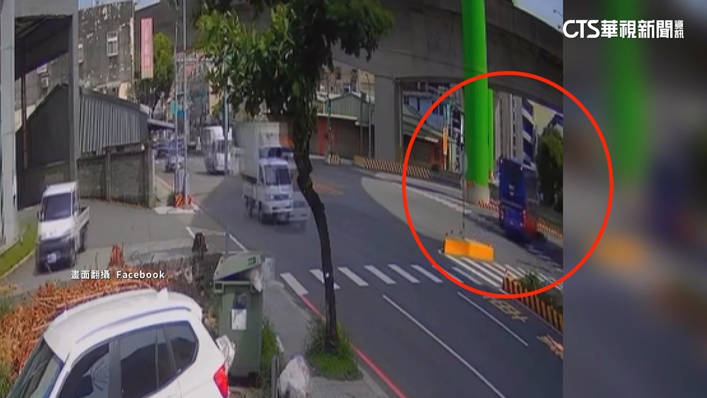 桃園20歲女遭撞亡　家屬怒控遊覽車「倒車2度輾」