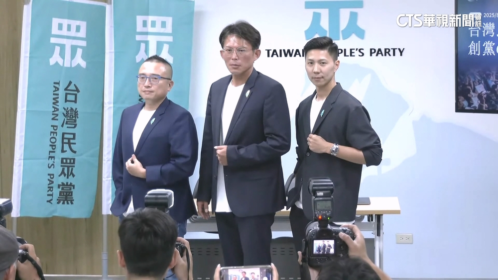 力挺2年條款！黃珊珊讚候補即戰力　黃國昌：執行柯意志