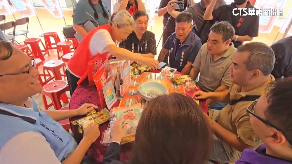 金門中秋「博狀元餅」活動登場！　擲骰抽機票大獎