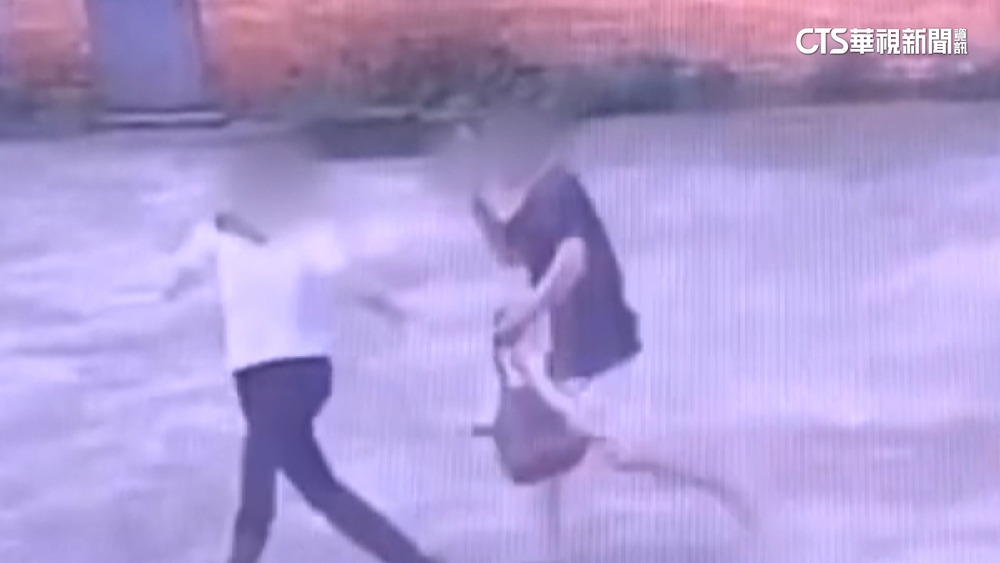 婦攜20萬開車返家　陌生男「半路搶劫」逃3天落網