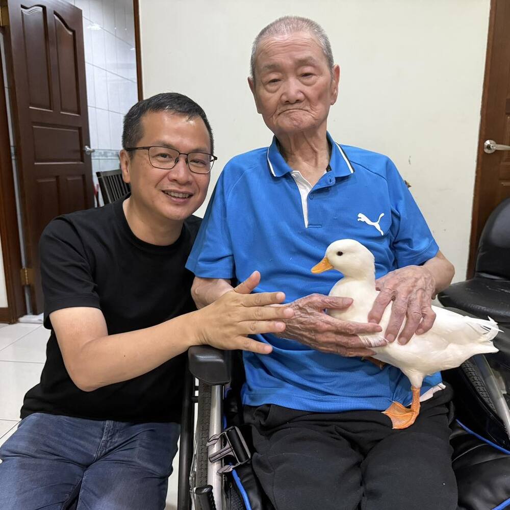 羅智強祝父親節快樂！　曬父子合照曝「1亮點」：父親的第四個孩子