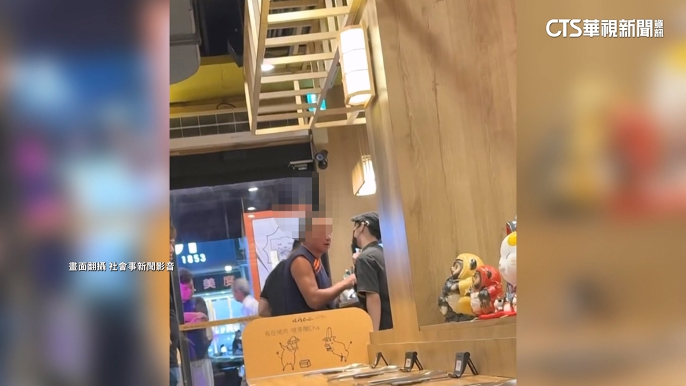男咆哮「燒肉店有位不給坐」　店員：預約客還沒到