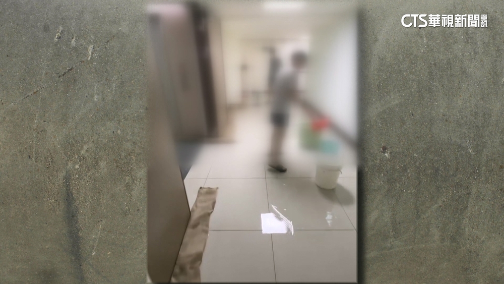 楊柳「螺旋雨帶」致災！高雄社宅漏水住戶合力清