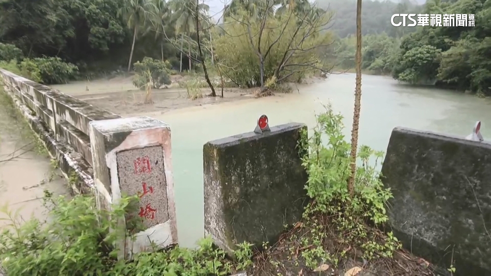 甲仙「崩坪坑.油礦溪」匯流處土砂堵塞　成「堰塞湖」威脅下游