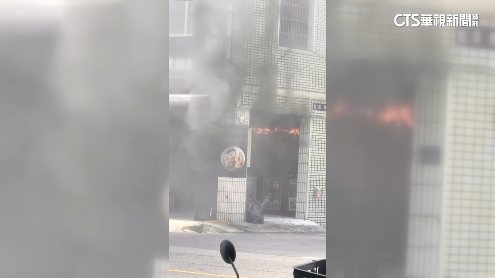 台式丼飯店竄火　店員：烤台的火被抽風機抽上去