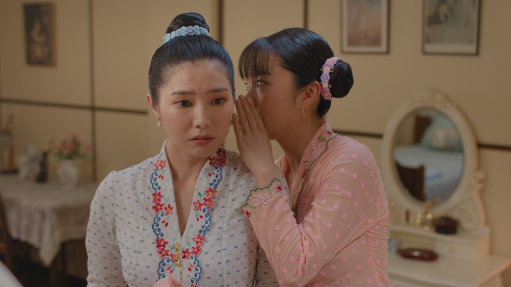 安雅(黃晶玲飾演)在安娜(黃暄婷飾演)挑撥之下，找了叔叔金泉替她報仇