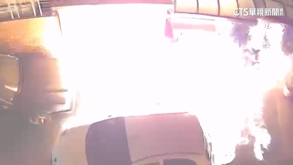 家產糾紛？　死巷縱火燒車殃5戶8嗆傷　被逮稱：心情不好