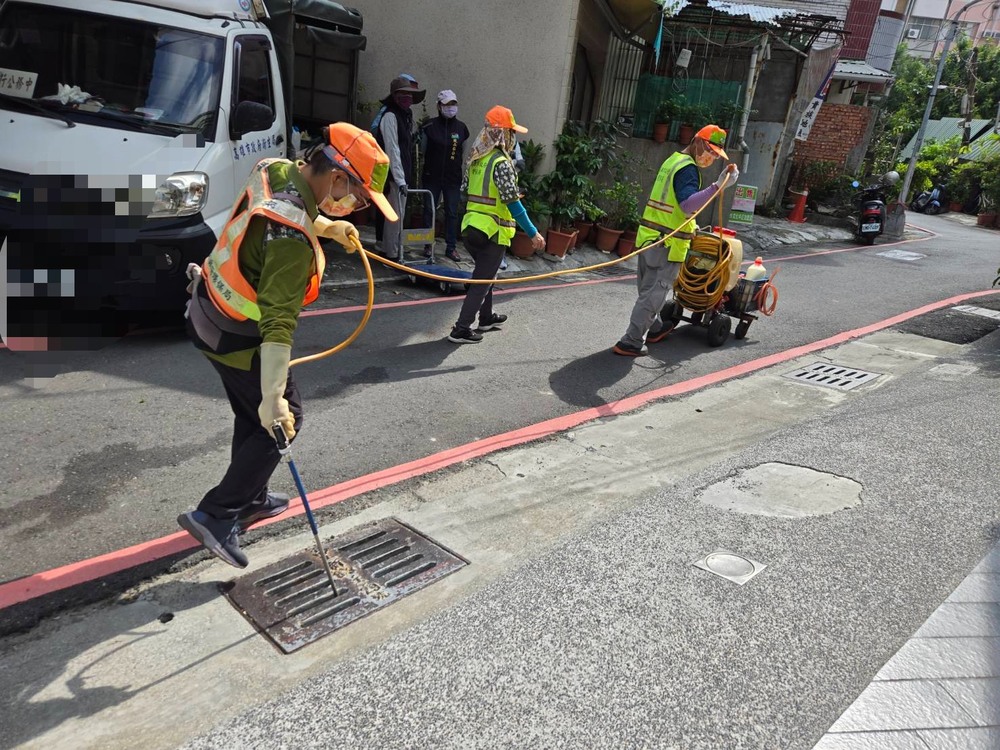 高雄鼓山登革熱社區群聚再發現3例　陳其邁要求全面巡檢