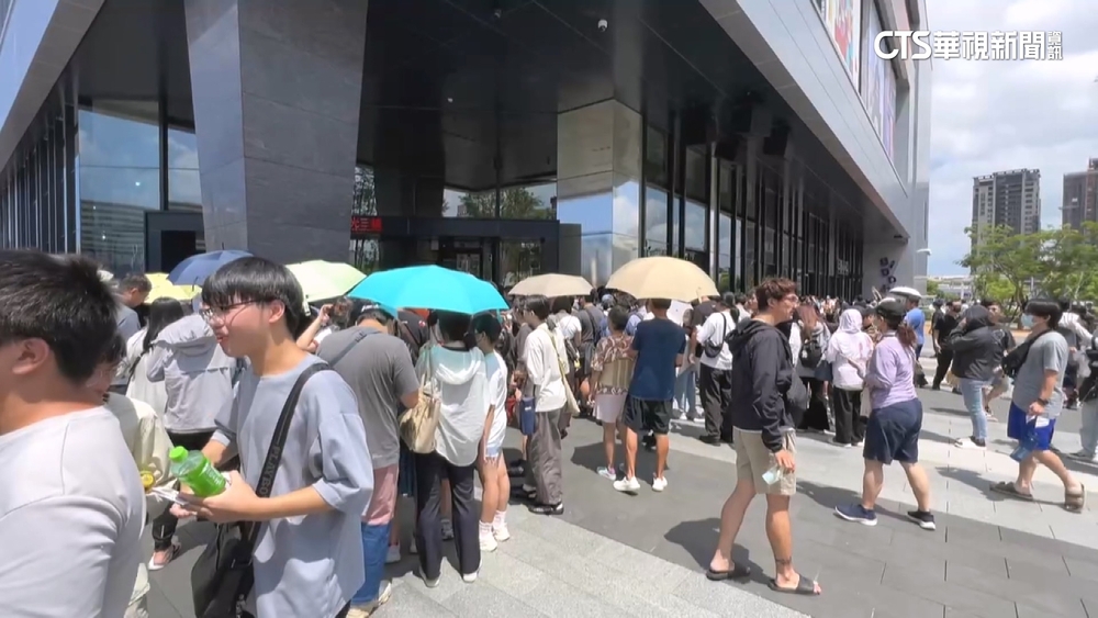 新光三越台南新據點試營運　誠品.大遠百插旗搶市